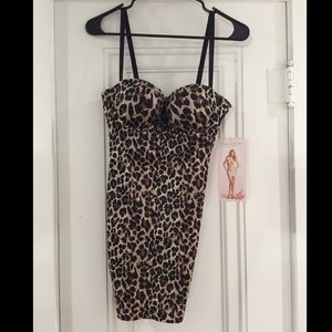 Brand New Leopard Victoria Secret Shapewear 34C